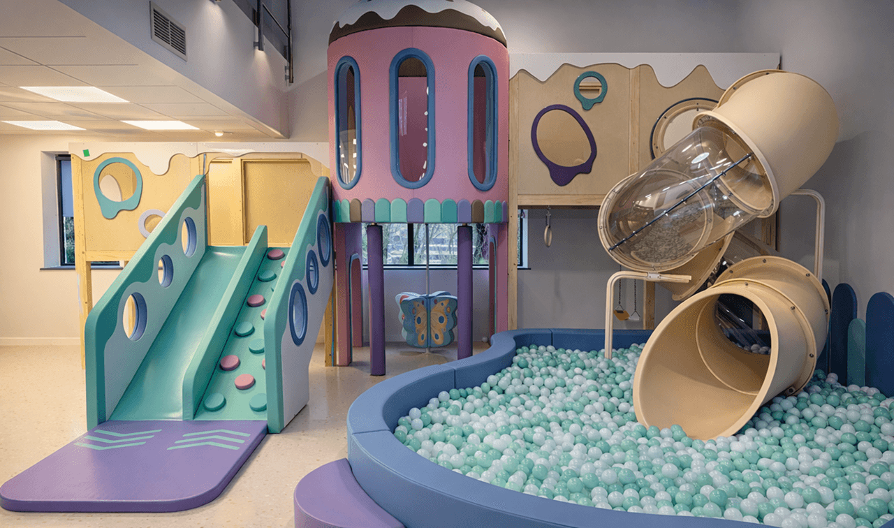 Children and parents playing at Cupcake Kangaroo play café in Wooburn Green